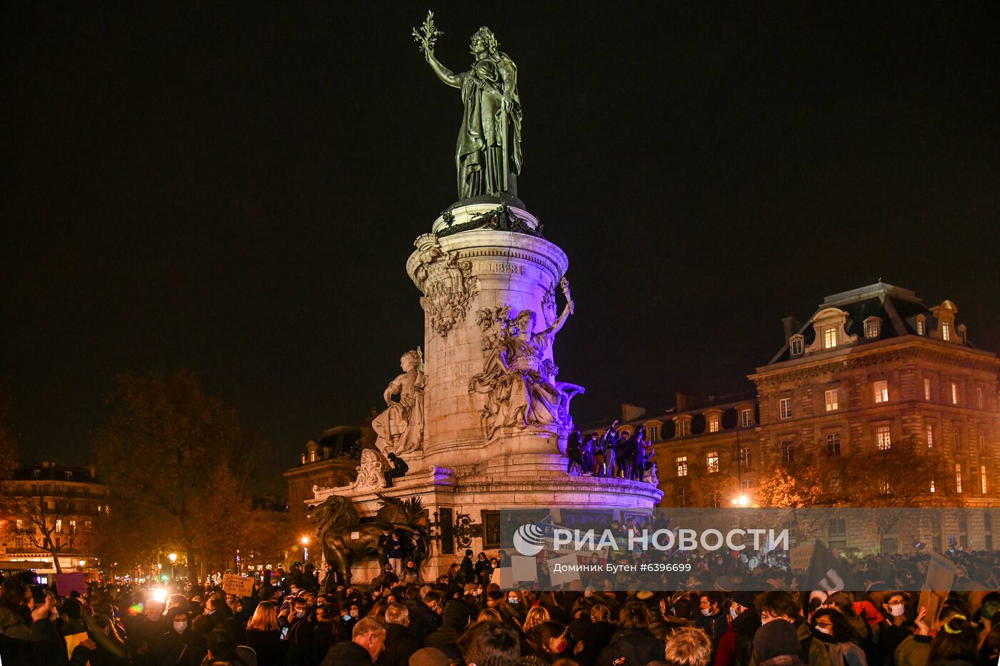 Акция протеста в Париже