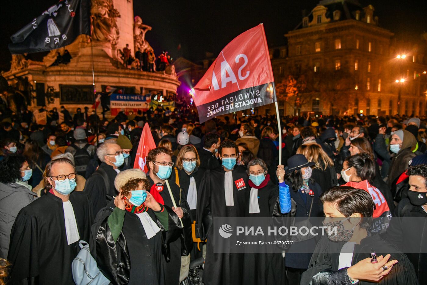 Акция протеста в Париже