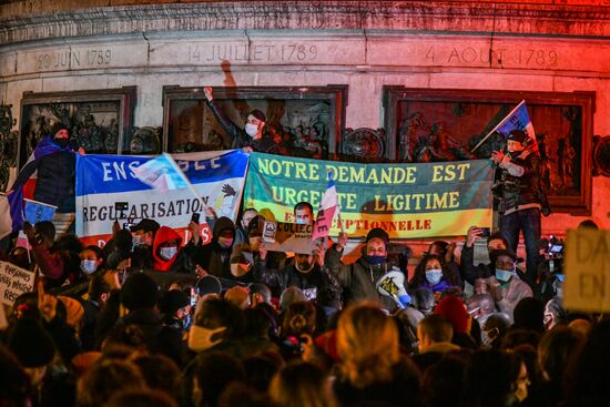 Акция протеста в Париже