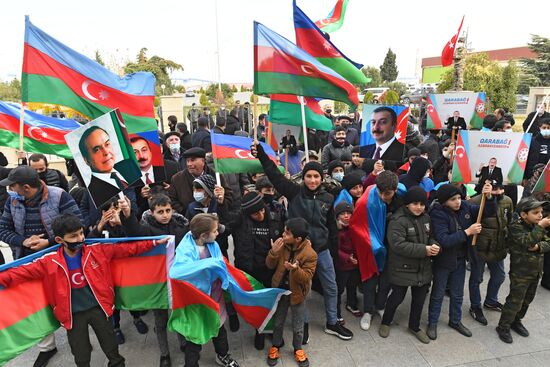 Празднование в Гяндже передачи Кельбаджарского района Азербайджану