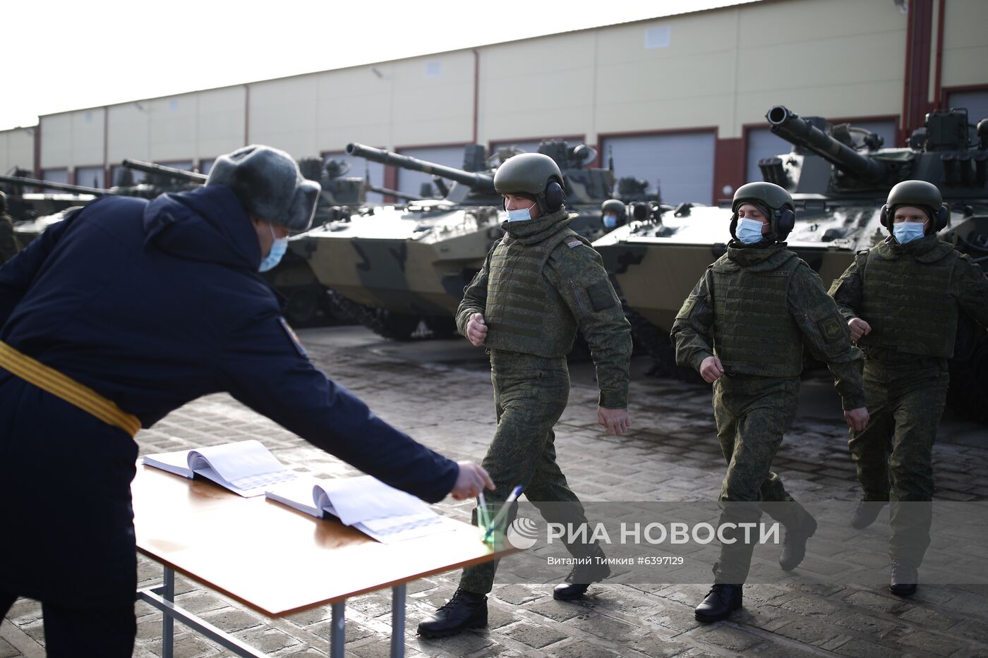 Передача боевых машин на вооружение десантно-штурмовой дивизии ВДВ