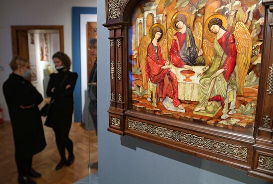 Выставка "Тайны дворцовых интерьеров. Секреты реставрации" в Петропавловской крепости