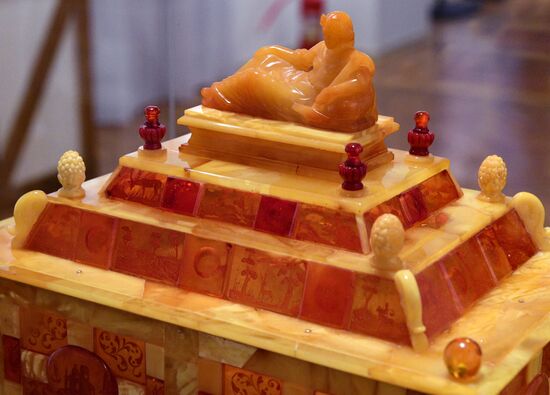 Выставка "Тайны дворцовых интерьеров. Секреты реставрации" в Петропавловской крепости