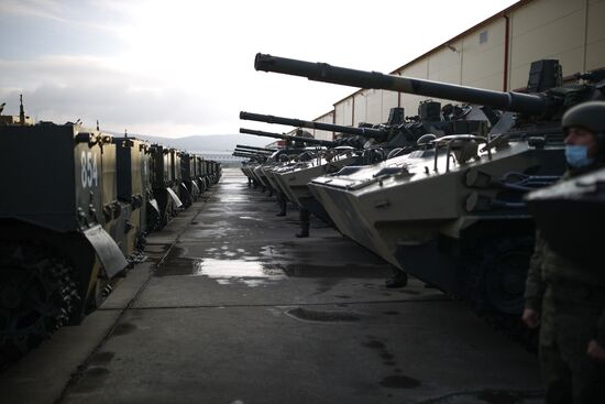 Передача боевых машин на вооружение десантно-штурмовой дивизии ВДВ