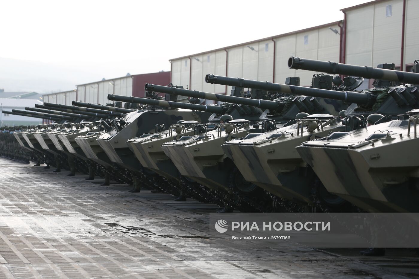 Передача боевых машин на вооружение десантно-штурмовой дивизии ВДВ