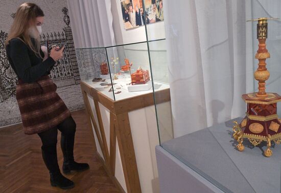 Выставка "Тайны дворцовых интерьеров. Секреты реставрации" в Петропавловской крепости