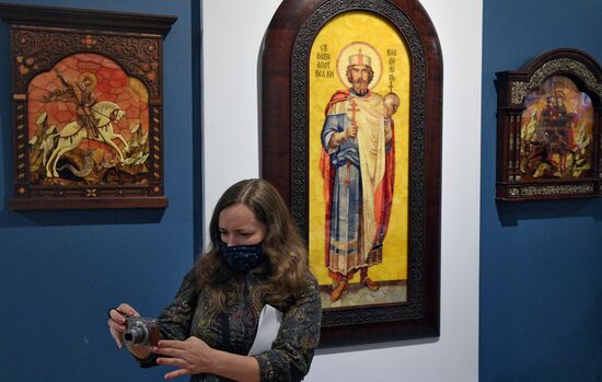 Выставка "Тайны дворцовых интерьеров. Секреты реставрации" в Петропавловской крепости