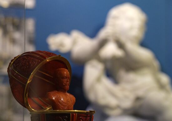 Выставка "Тайны дворцовых интерьеров. Секреты реставрации" в Петропавловской крепости