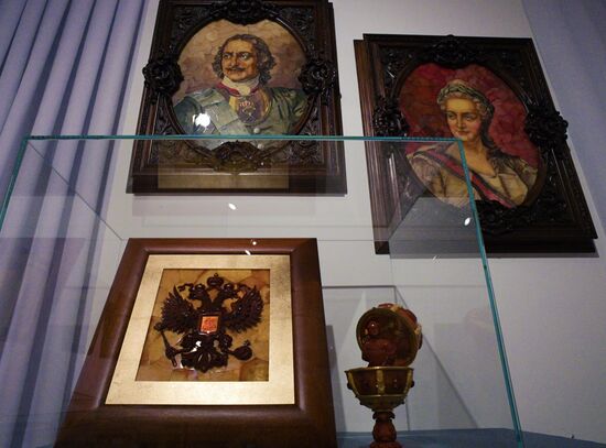 Выставка "Тайны дворцовых интерьеров. Секреты реставрации" в Петропавловской крепости