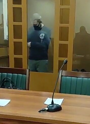 Суд в Петербурге арестовал мужчину, захватившего в квартире шестерых детей