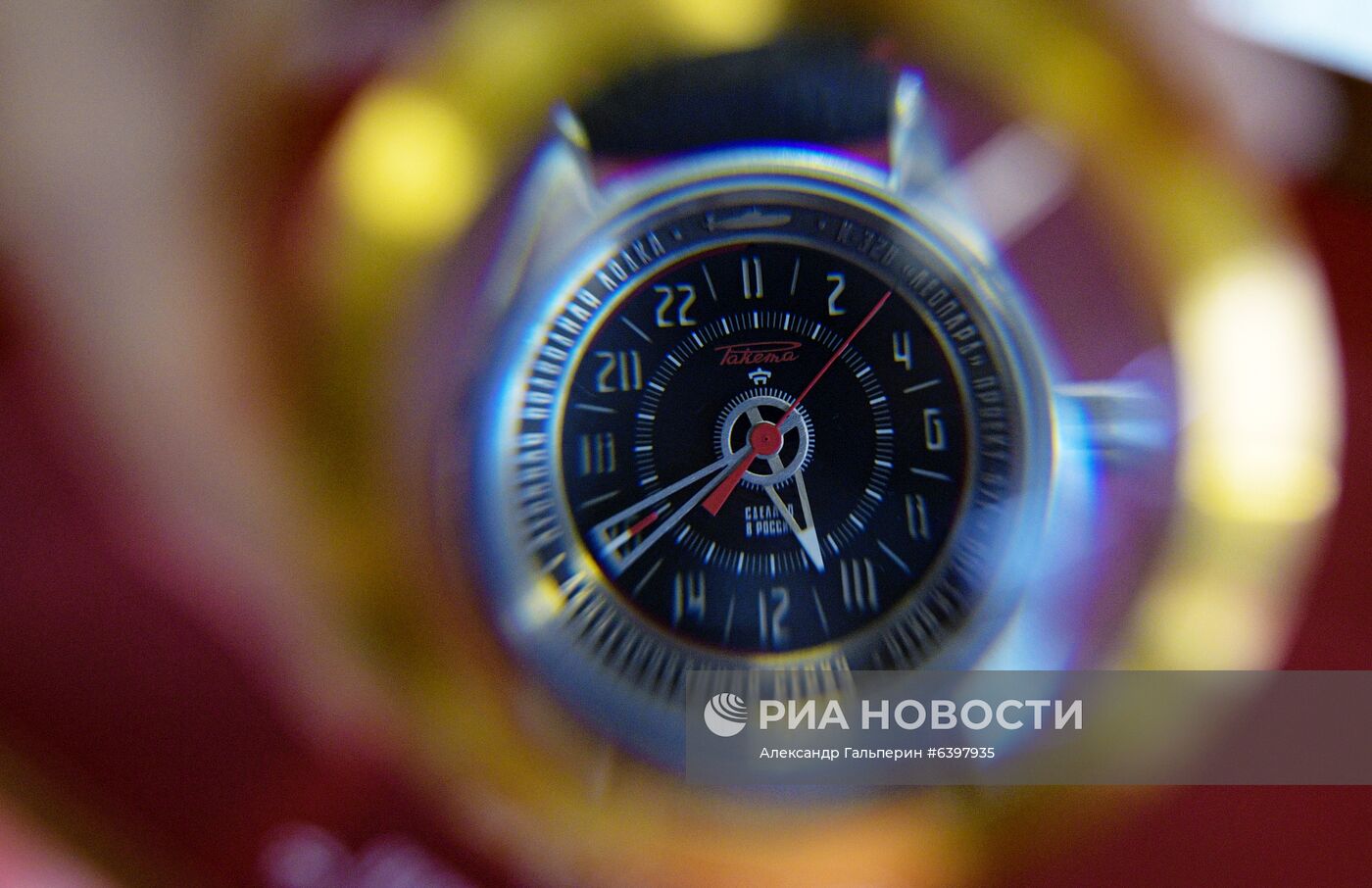 Работа часовщика Дэвида Хендерсона-Стюарта на заводе "Ракета"