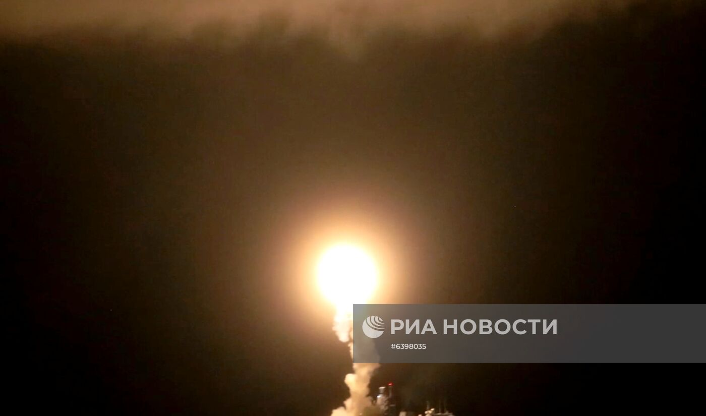 Испытания российской гиперзвуковой ракеты "Циркон"