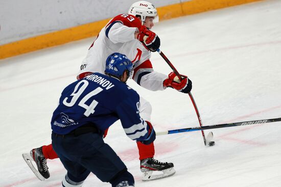 Хоккей. КХЛ. Матч "Динамо" (Москва) - "Локомотив"