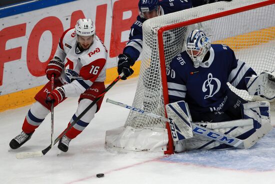 Хоккей. КХЛ. Матч "Динамо" (Москва) - "Локомотив"