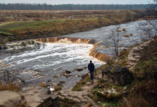 Тосненский водопад