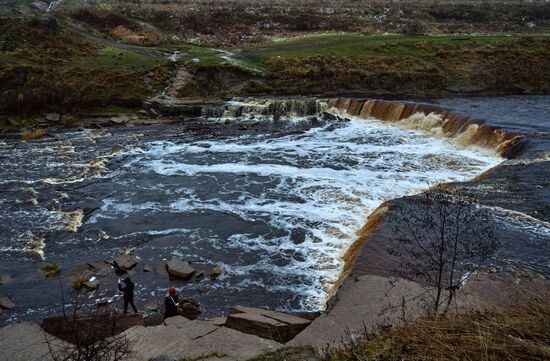 Тосненский водопад