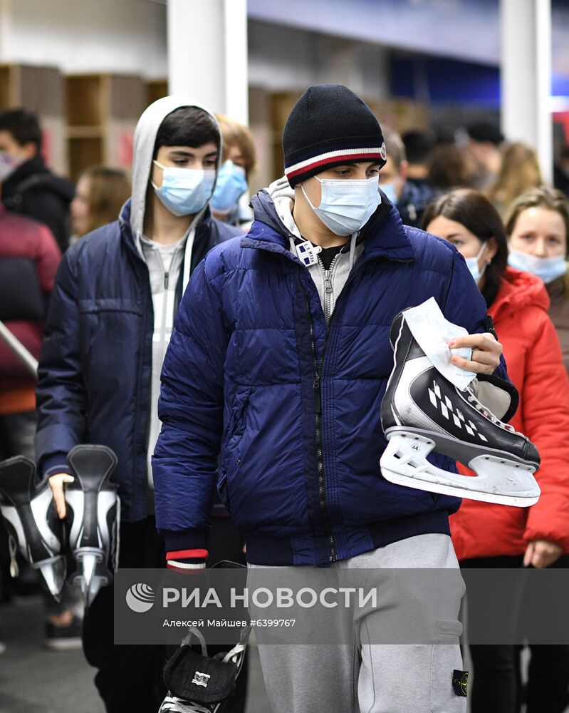 Открытие катка в Парке Горького