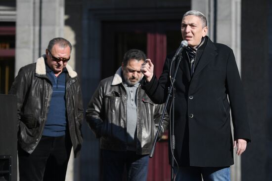 Акция в Ереване с требованием возвращения военнопленных и тел погибших в Карабахе военнослужащих