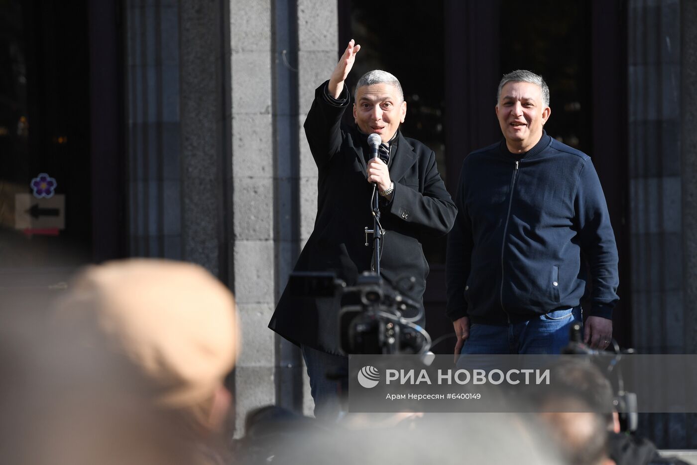 Акция в Ереване с требованием возвращения военнопленных и тел погибших в Карабахе военнослужащих