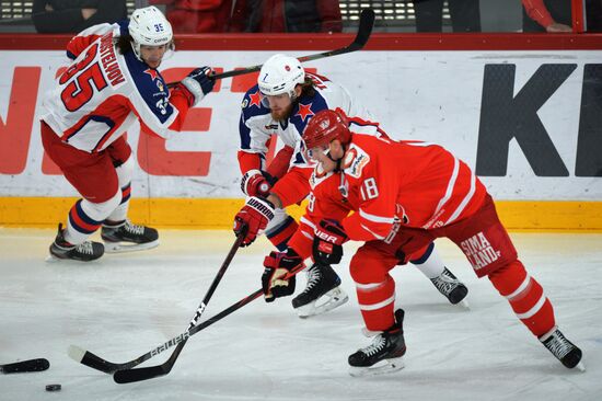 Хоккей. КХЛ. Матч "Автомобилист" – ЦСКА