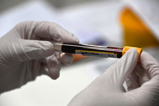 Оценка эффективности вакцины Sputnik V в лаборатории "Гемотест"