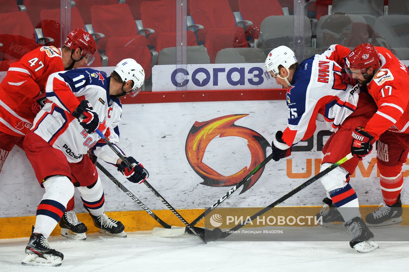 Хоккей. КХЛ. Матч "Автомобилист" – ЦСКА