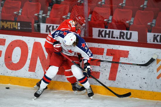 Хоккей. КХЛ. Матч "Автомобилист" – ЦСКА