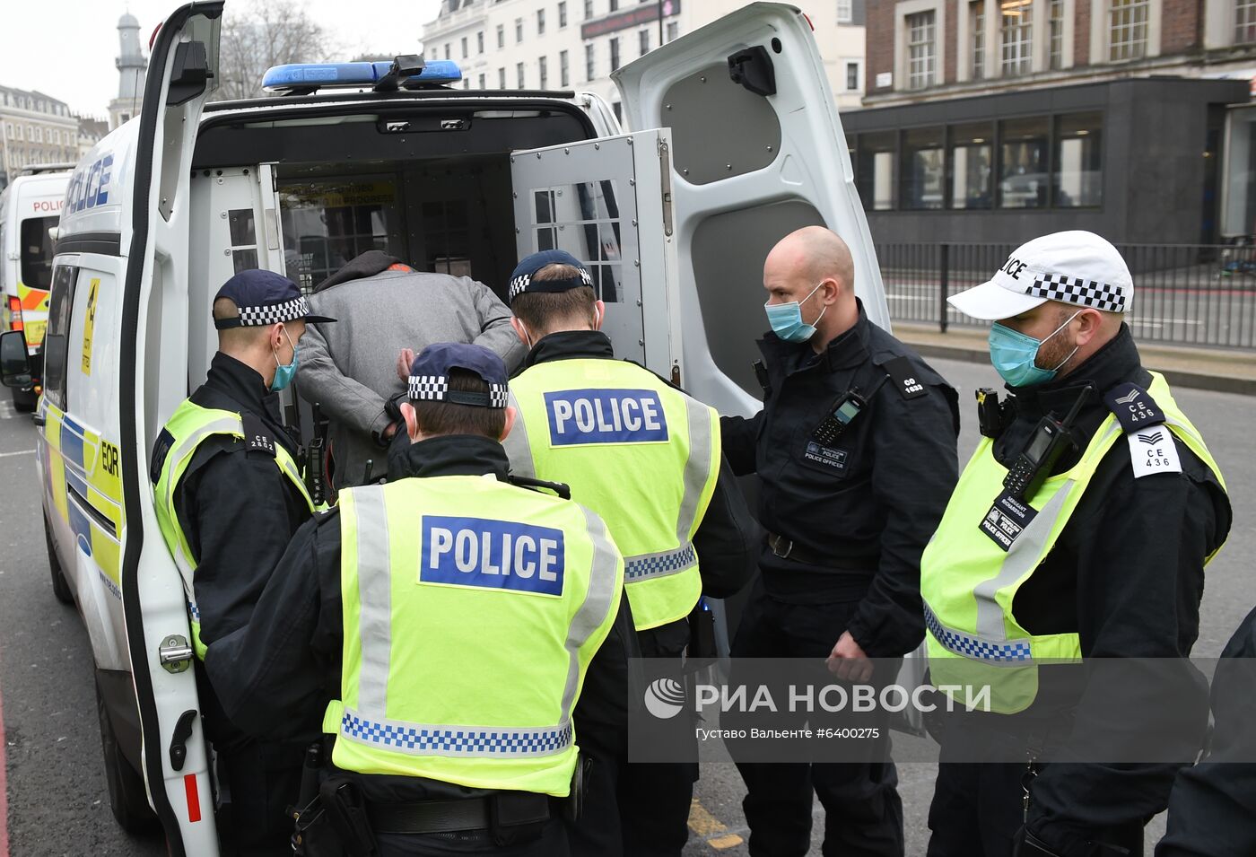 Акция протеста против мер по борьбе с коронавирусом в Лондоне