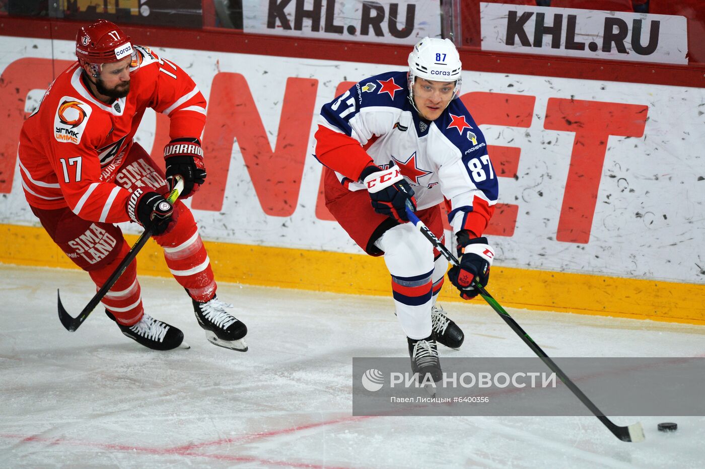 Хоккей. КХЛ. Матч "Автомобилист" – ЦСКА
