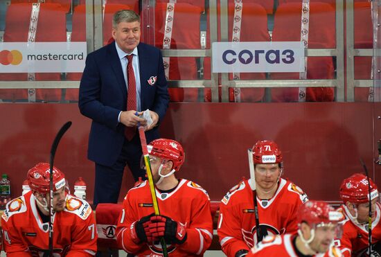 Хоккей. КХЛ. Матч "Автомобилист" – ЦСКА