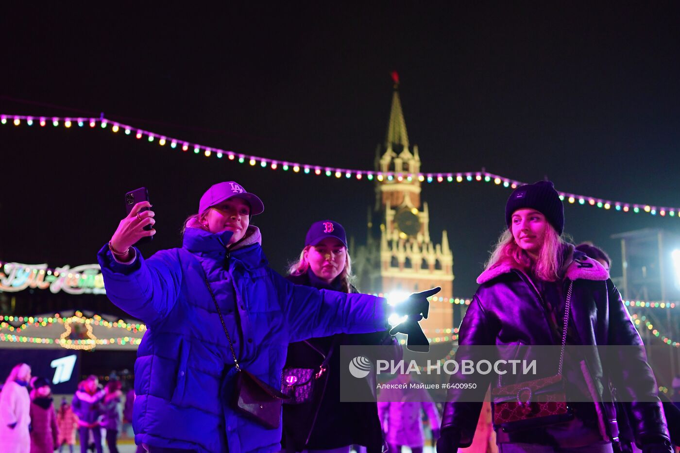 Открытие ГУМ-катка на Красной площади