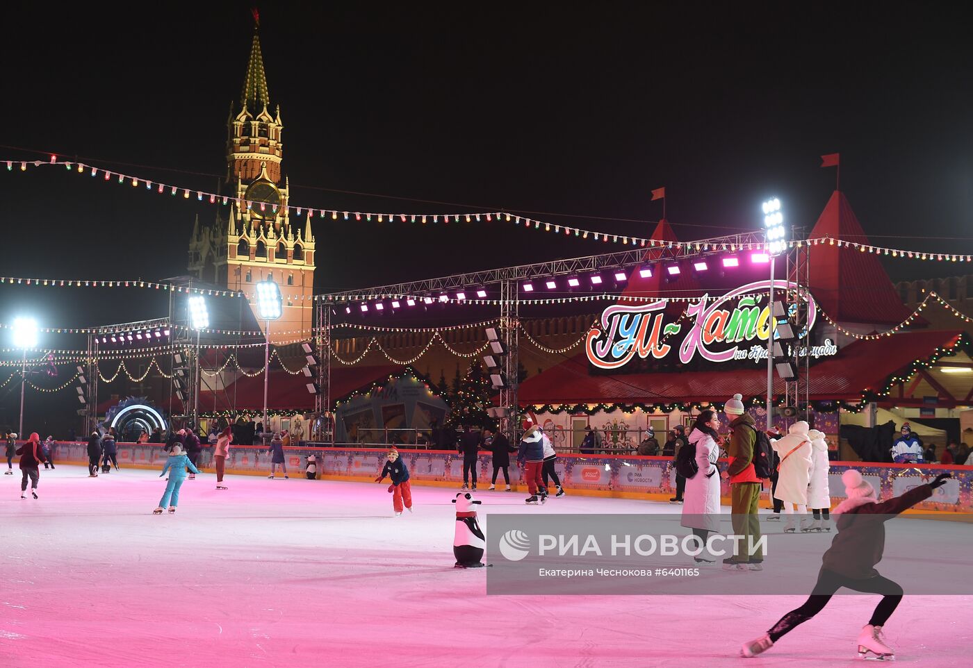 Открытие ГУМ-катка на Красной площади