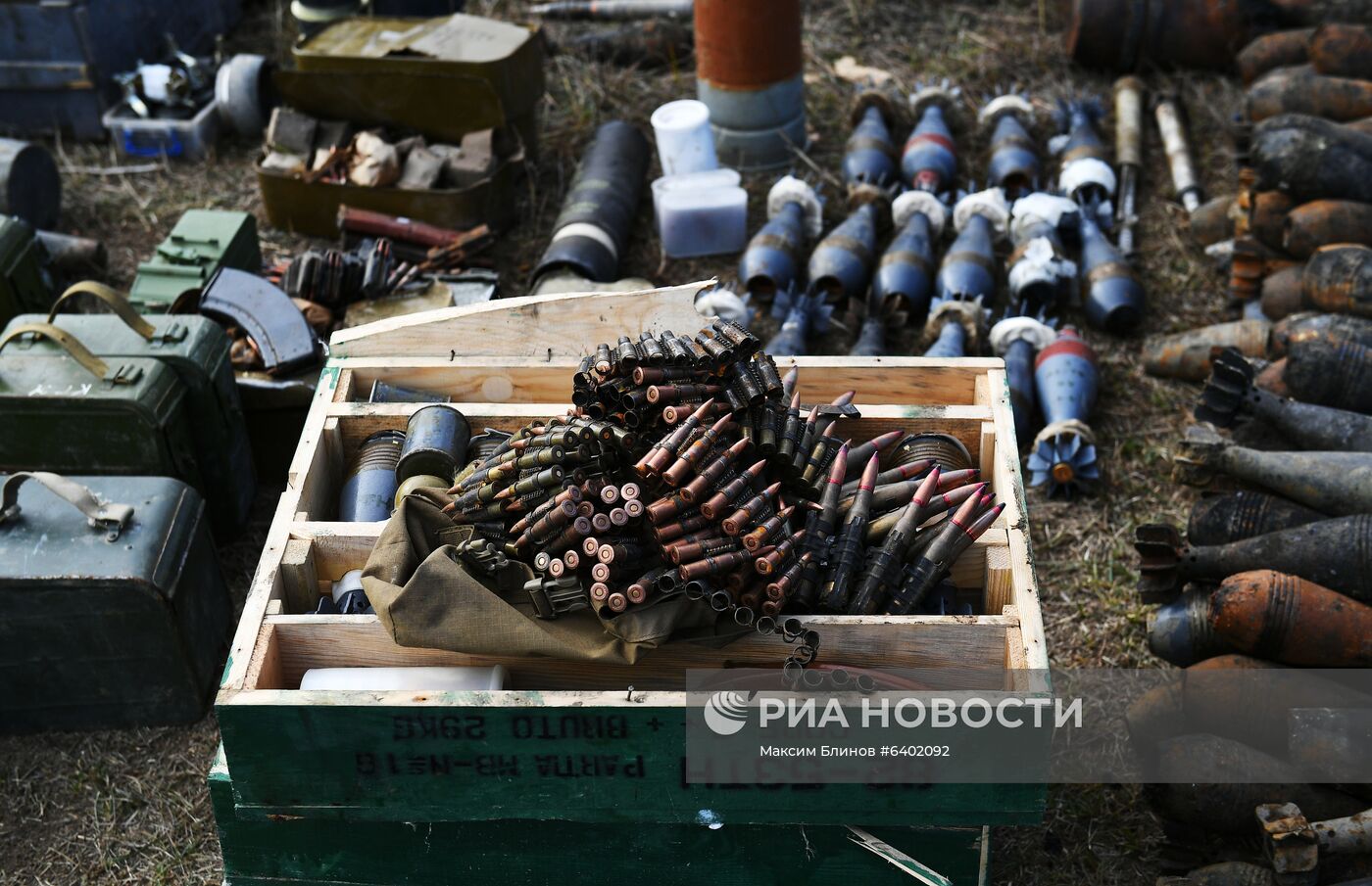 Разминирование жилого сектора в Степанакерте и его окрестностях