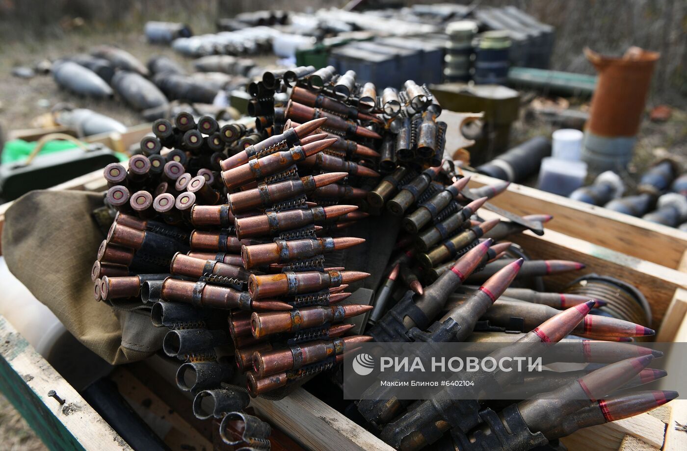 Разминирование жилого сектора в Степанакерте и его окрестностях