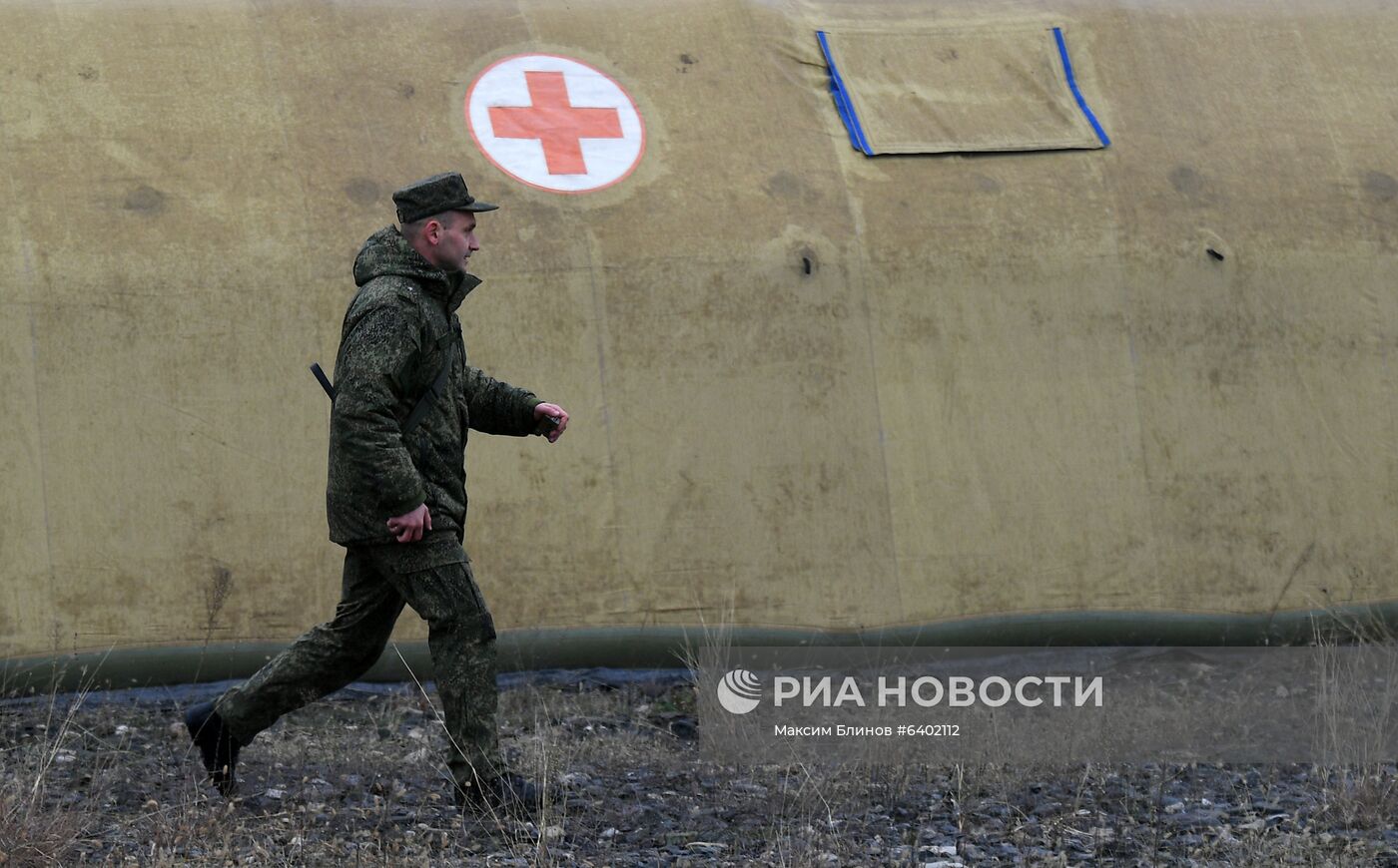 Развертывание российскими военными полевого госпиталя в Степанакерте