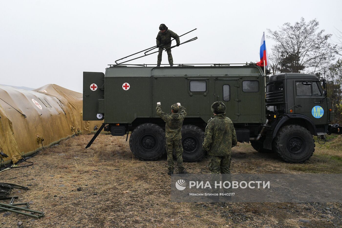 Развертывание российскими военными полевого госпиталя в Степанакерте