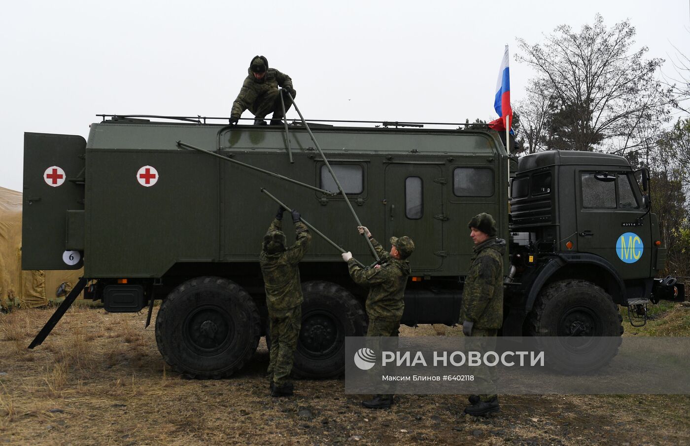 Развертывание российскими военными полевого госпиталя в Степанакерте