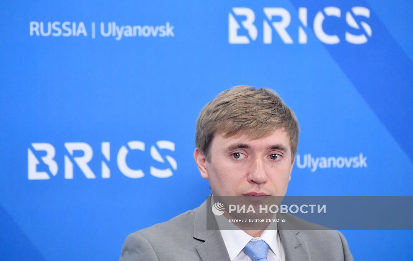 Молодежный саммит БРИКС. Встреча министров и руководителей ведомств стран БРИКС, курирующих молодежную политику. День второй