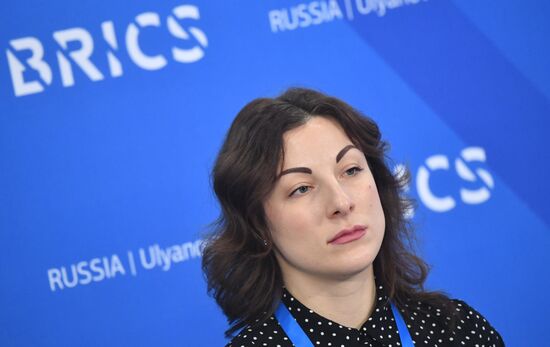 Молодежный саммит БРИКС. Встреча министров и руководителей ведомств стран БРИКС, курирующих молодежную политику. День второй