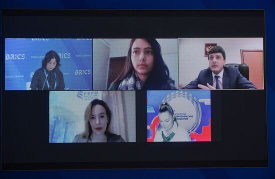 Молодежный саммит БРИКС. Встреча министров и руководителей ведомств стран БРИКС, курирующих молодежную политику. День второй