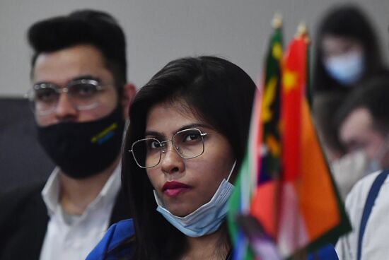 Молодежный саммит БРИКС. Встреча министров и руководителей ведомств стран БРИКС, курирующих молодежную политику. День второй