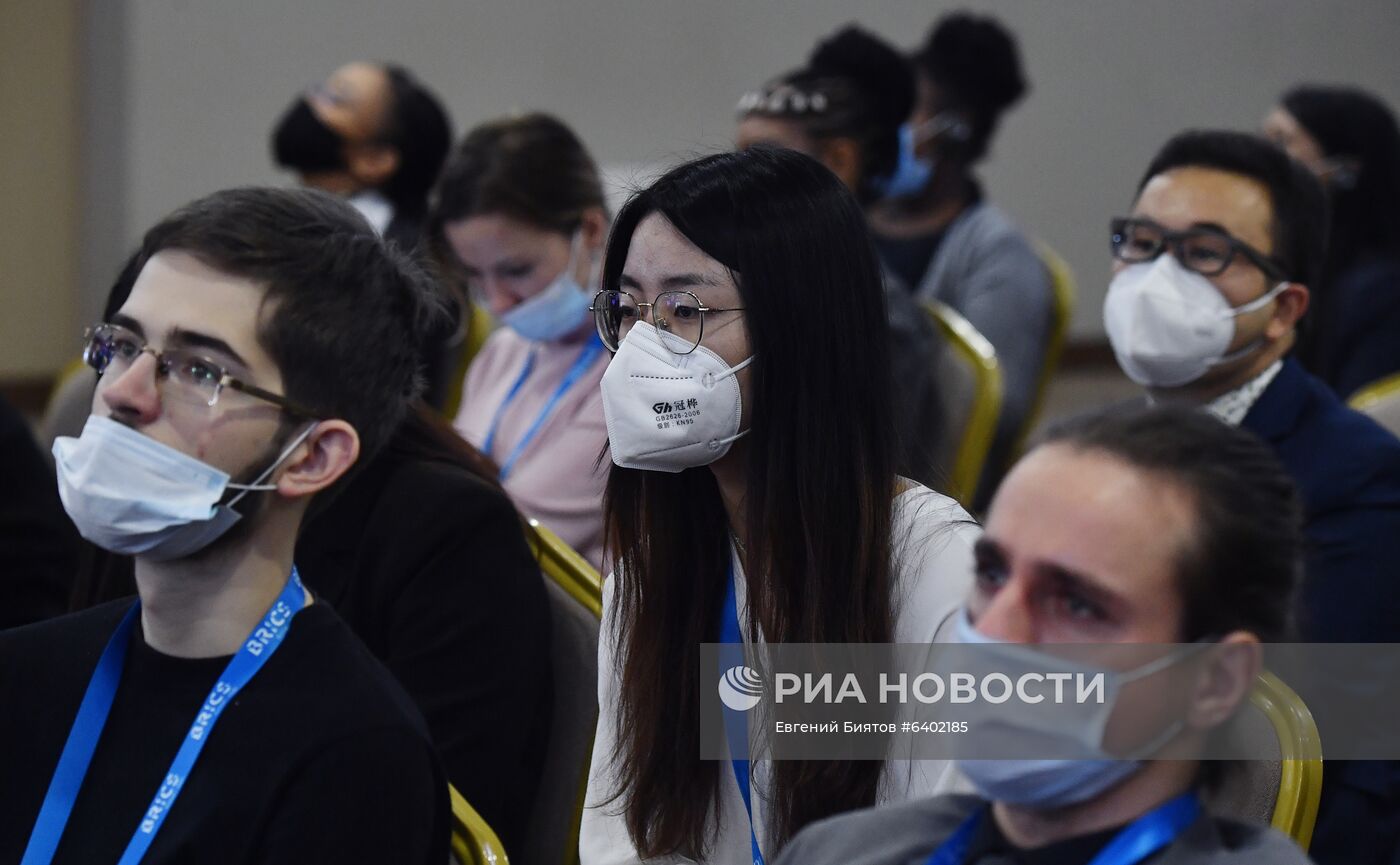 Молодежный саммит БРИКС. Встреча министров и руководителей ведомств стран БРИКС, курирующих молодежную политику. День второй