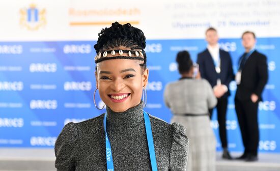 Молодежный саммит БРИКС. Встреча министров и руководителей ведомств стран БРИКС, курирующих молодежную политику. День второй