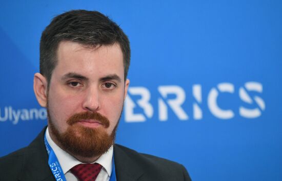 Молодежный саммит БРИКС. Встреча министров и руководителей ведомств стран БРИКС, курирующих молодежную политику. День второй