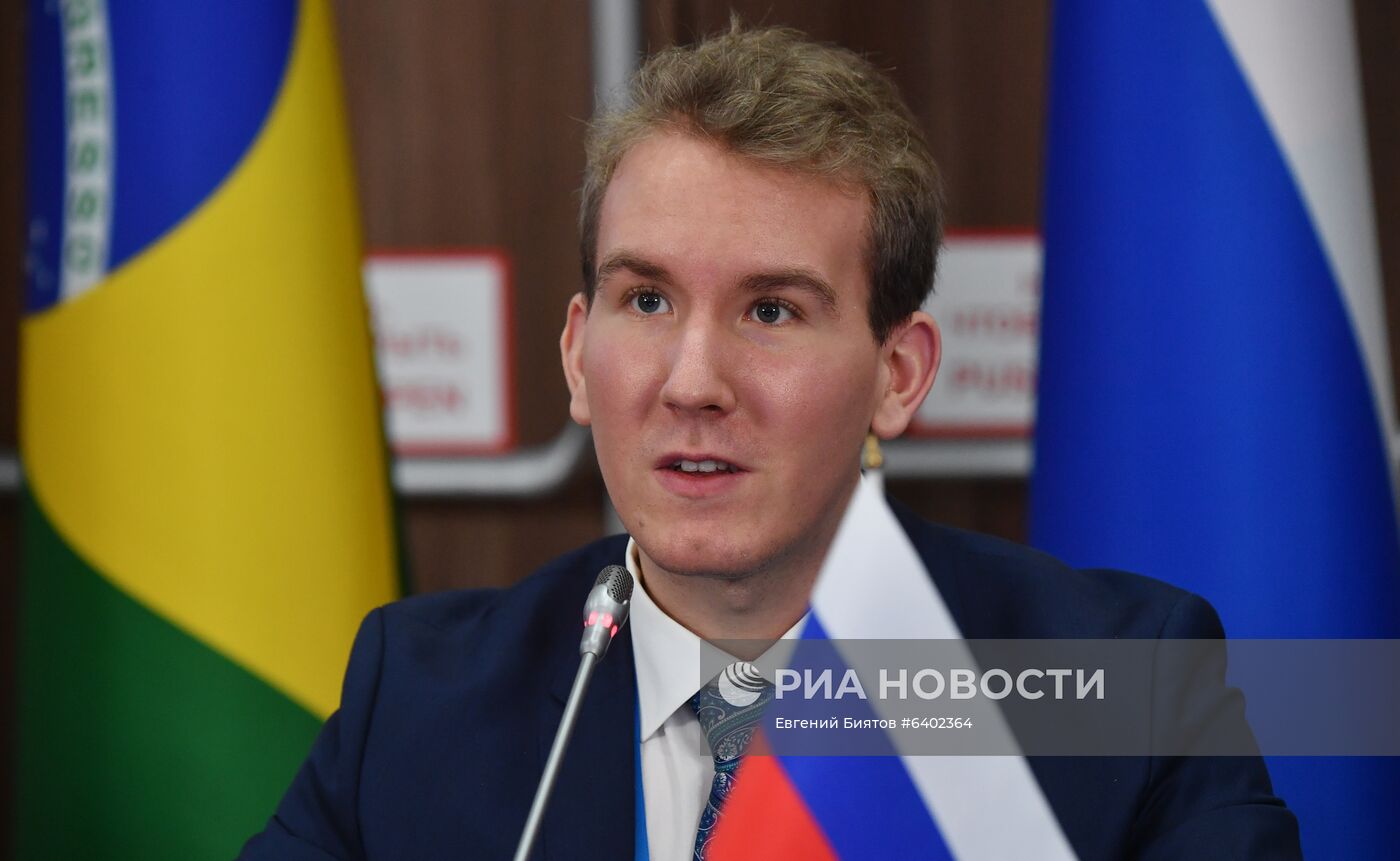 Молодежный саммит БРИКС. Встреча министров и руководителей ведомств стран БРИКС, курирующих молодежную политику. День второй