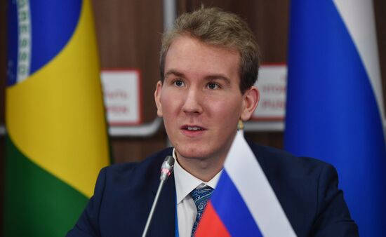 Молодежный саммит БРИКС. Встреча министров и руководителей ведомств стран БРИКС, курирующих молодежную политику. День второй