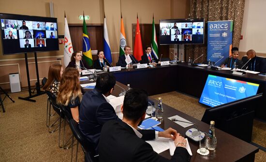 Молодежный саммит БРИКС. Встреча министров и руководителей ведомств стран БРИКС, курирующих молодежную политику. День второй