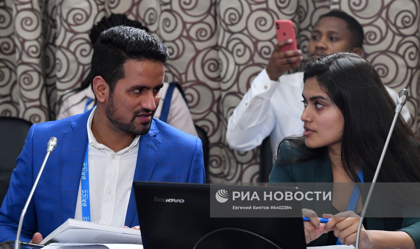 Молодежный саммит БРИКС. Встреча министров и руководителей ведомств стран БРИКС, курирующих молодежную политику. День второй