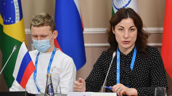 Молодежный саммит БРИКС. Встреча министров и руководителей ведомств стран БРИКС, курирующих молодежную политику. День второй