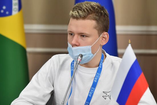 Молодежный саммит БРИКС. Встреча министров и руководителей ведомств стран БРИКС, курирующих молодежную политику. День второй